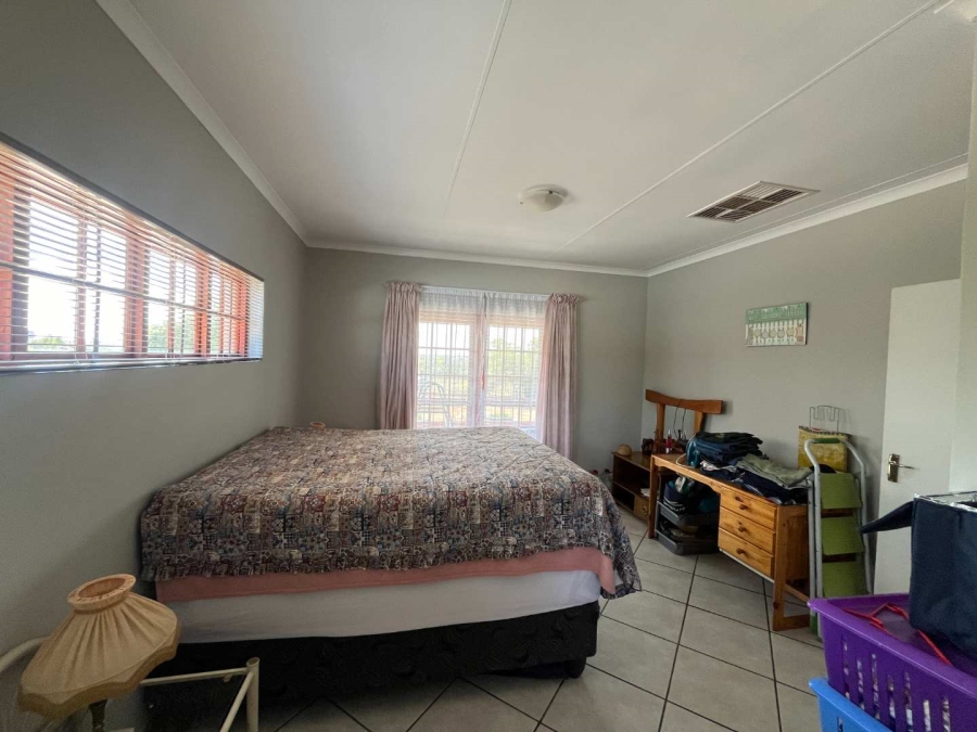 2 Bedroom Property for Sale in Olyfvenhoudtsdrift Northern Cape